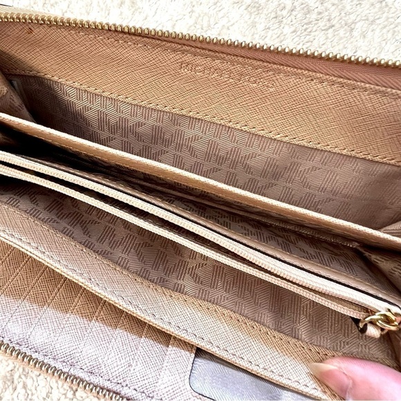 NWOT Michael Kors Purse Jet Set Travel Za Continental Dark Khaki wallets - Picture 6 of 8